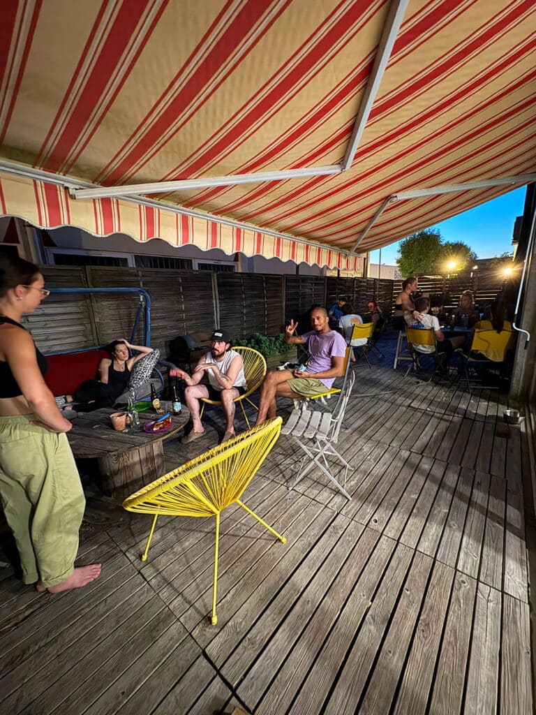 Espace terrasse la O Escalade
